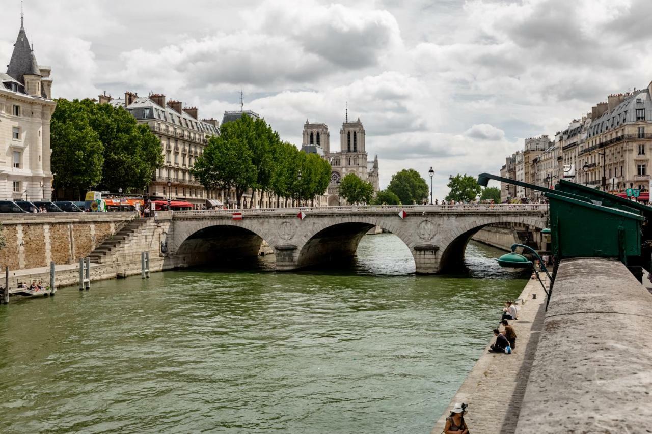 Love Nest In Saint-Michel باريس المظهر الخارجي الصورة